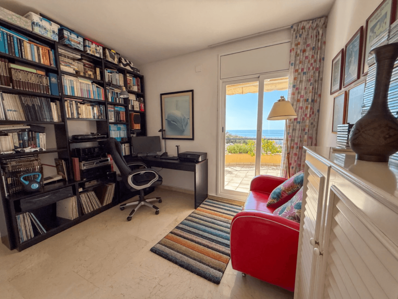 Sea-view townhouse with private garden in gated Vallpineda community, Sitges