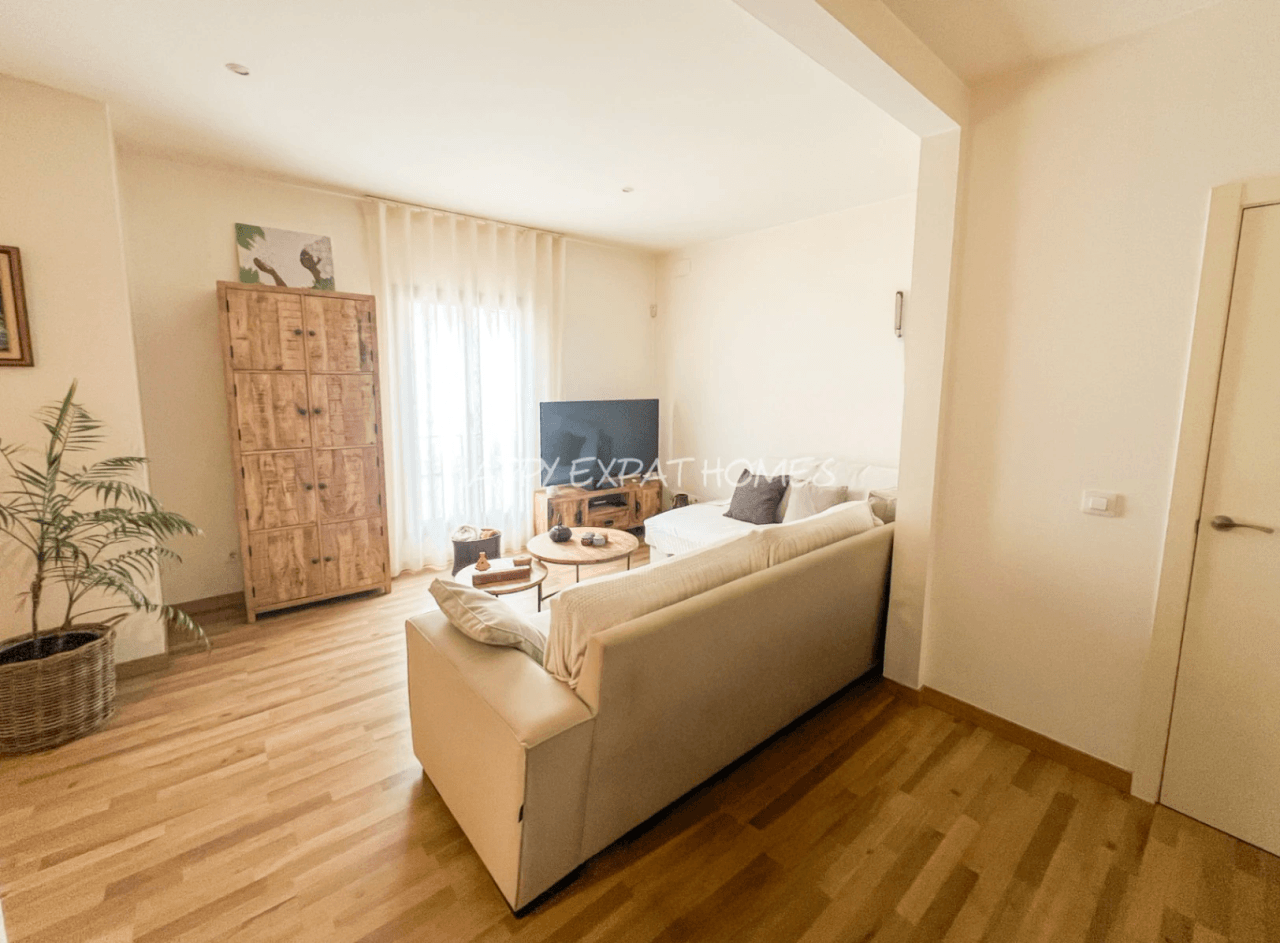 Renovated attic Duplex in Vilanova centre (with tenant until Oct 2027)
