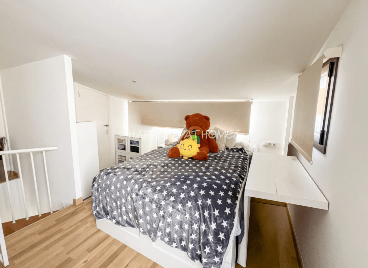 Renovated attic Duplex in Vilanova centre (with tenant until Oct 2027)