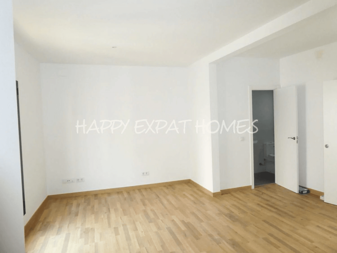 Renovated attic Duplex in Vilanova centre (with tenant until Oct 2027)