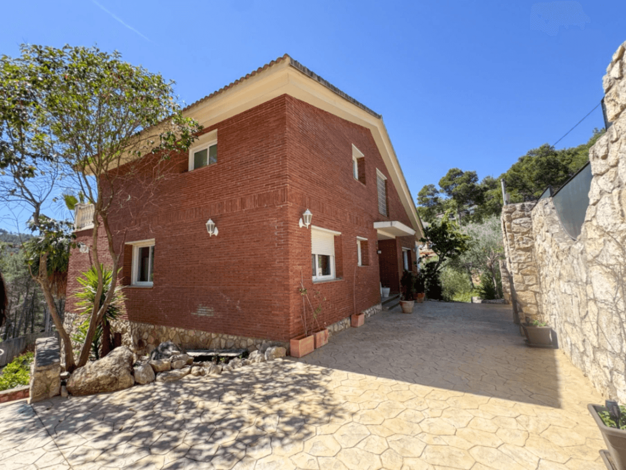 Bright and Spacious Villa with Pool, Garden, and Outdoor Living Areas in Olivella