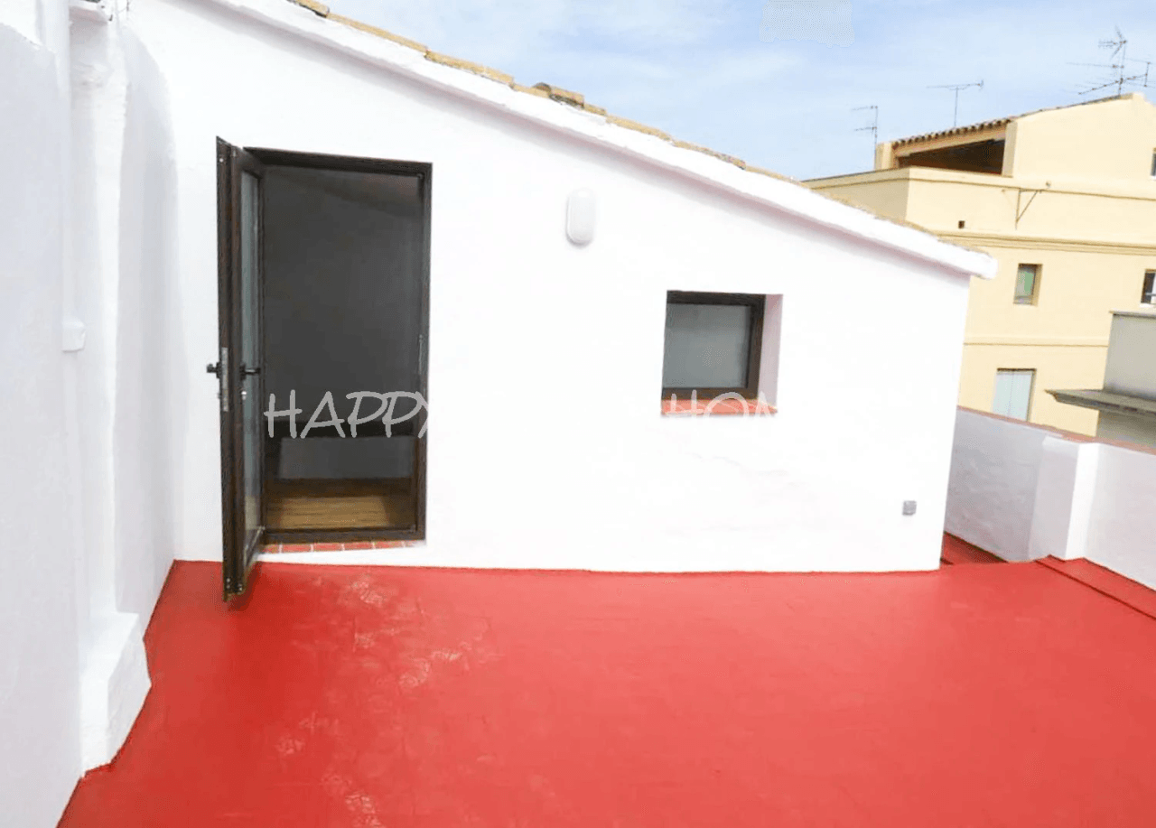 Renovated attic Duplex in Vilanova centre (with tenant until Oct 2027)