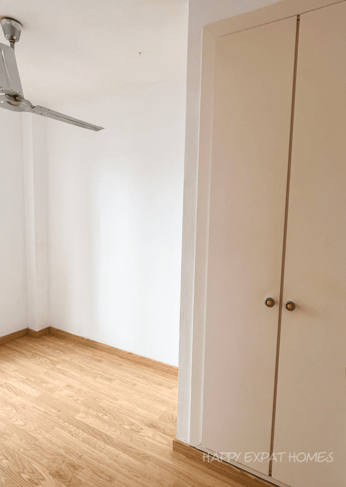 Bright 2-bedroom apartment with a large terrace.