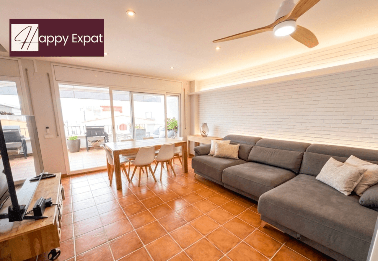 Attic Duplex with great views in Sitges
