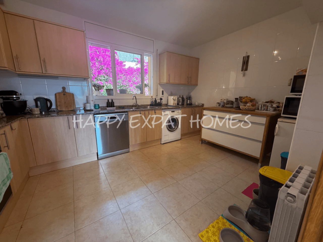 Beautiful family home located in a quiet area of the Sitges mountains Mas Mestre Olivella