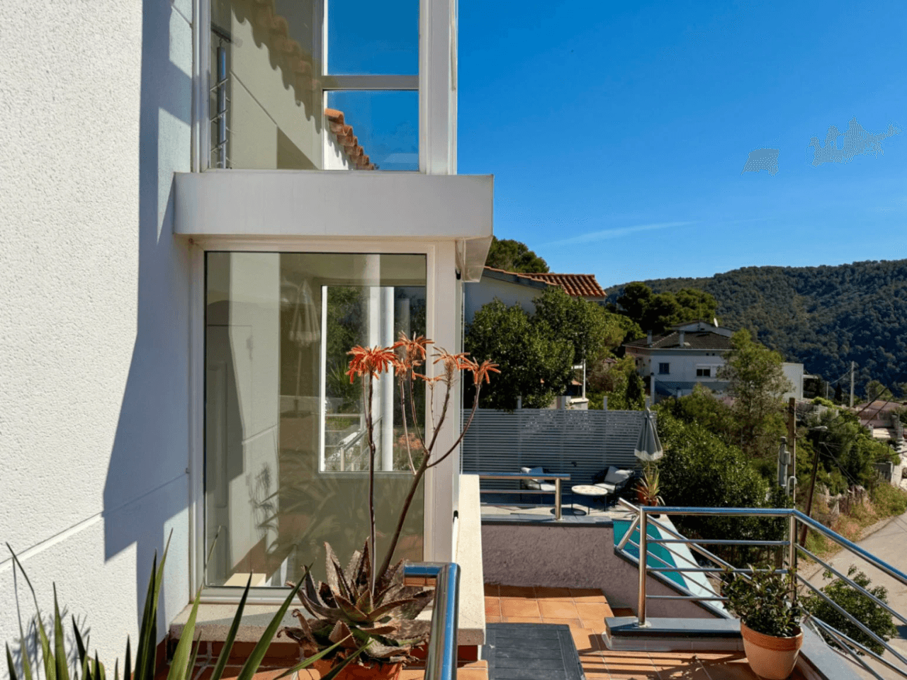 Villa with pool near Sitges close to schools, restaurants and stores