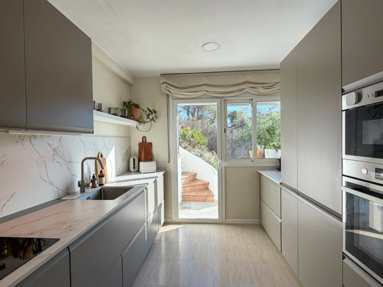 Villa with pool near Sitges close to schools, restaurants and stores