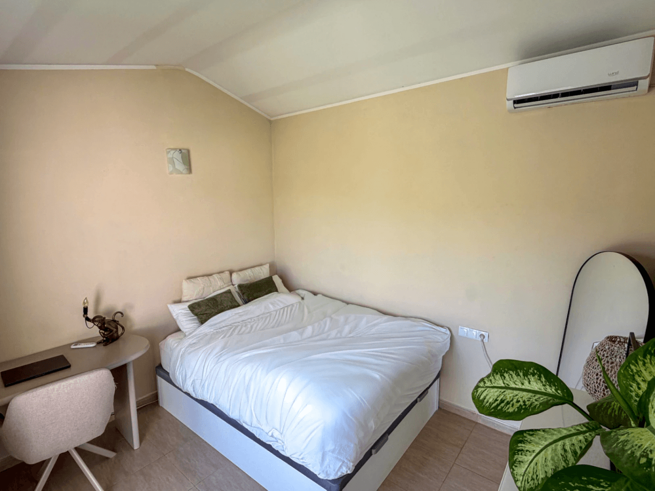 Villa with pool near Sitges close to schools, restaurants and stores