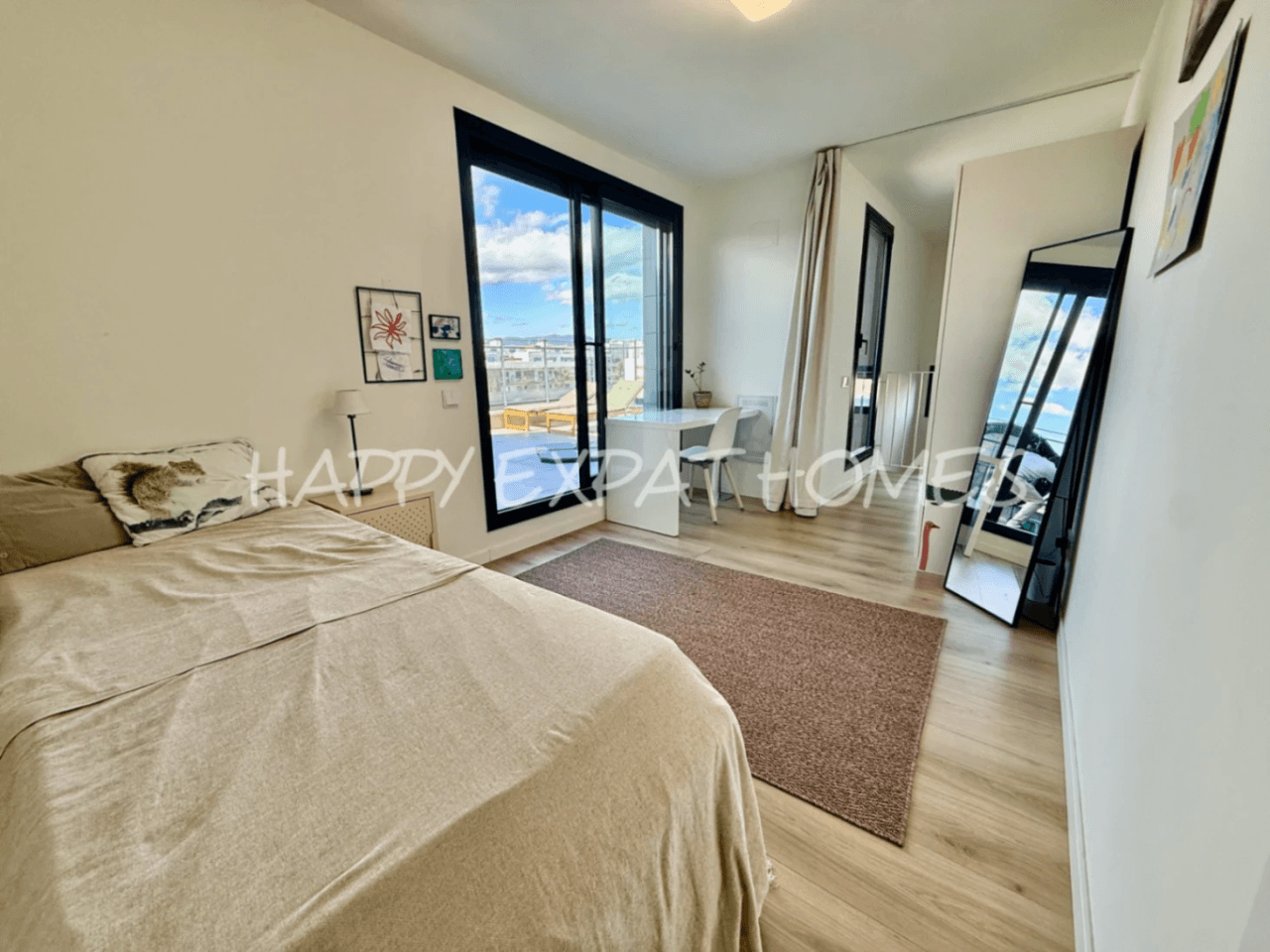 Brand New 4-Bedroom Duplex with Terraces, Pool & Premium Amenities in Vilanova i la Geltrú