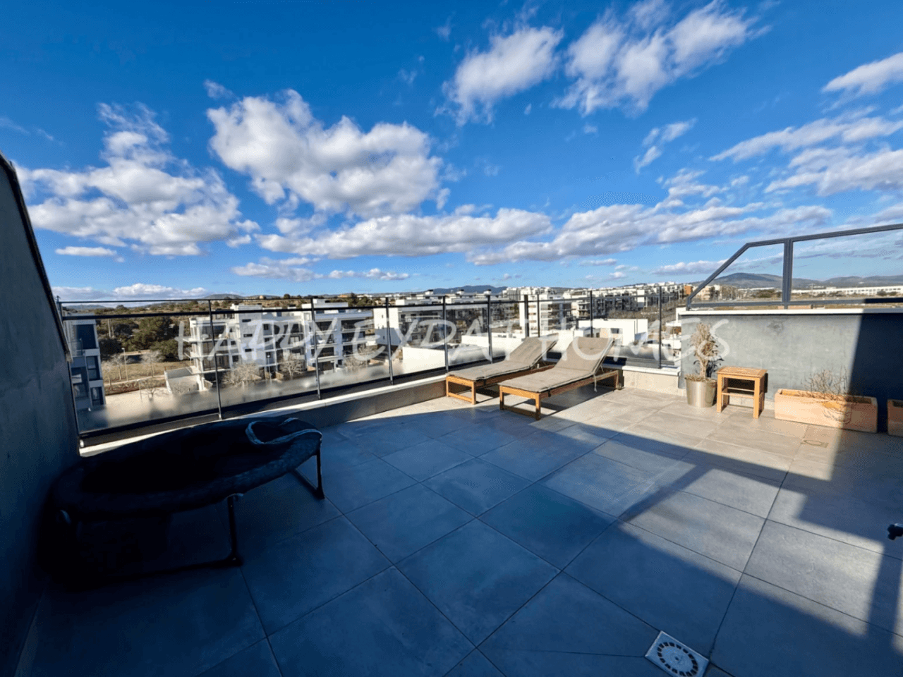 Brand New 4-Bedroom Duplex with Terraces, Pool & Premium Amenities in Vilanova i la Geltrú