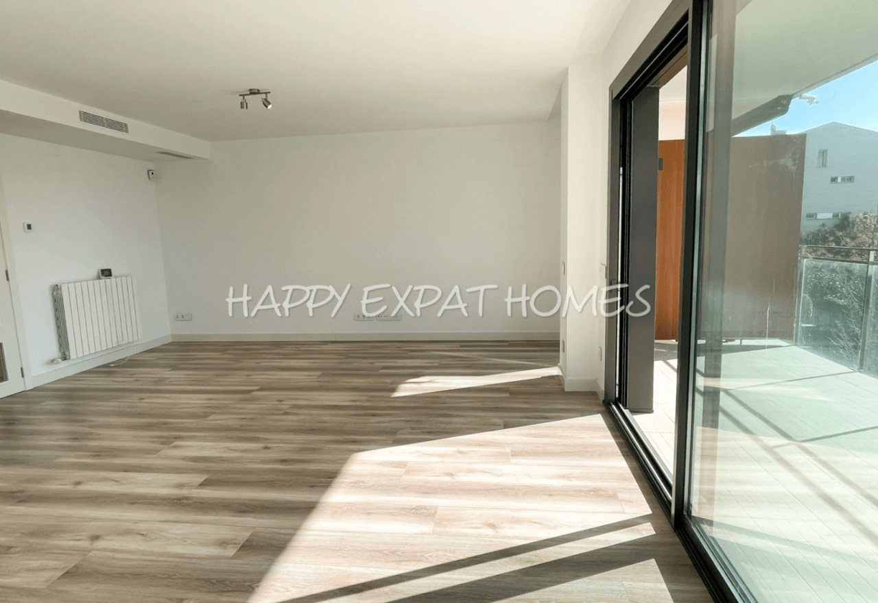 3 bedroom flat in La Plana (av. Sofia) with seaviews