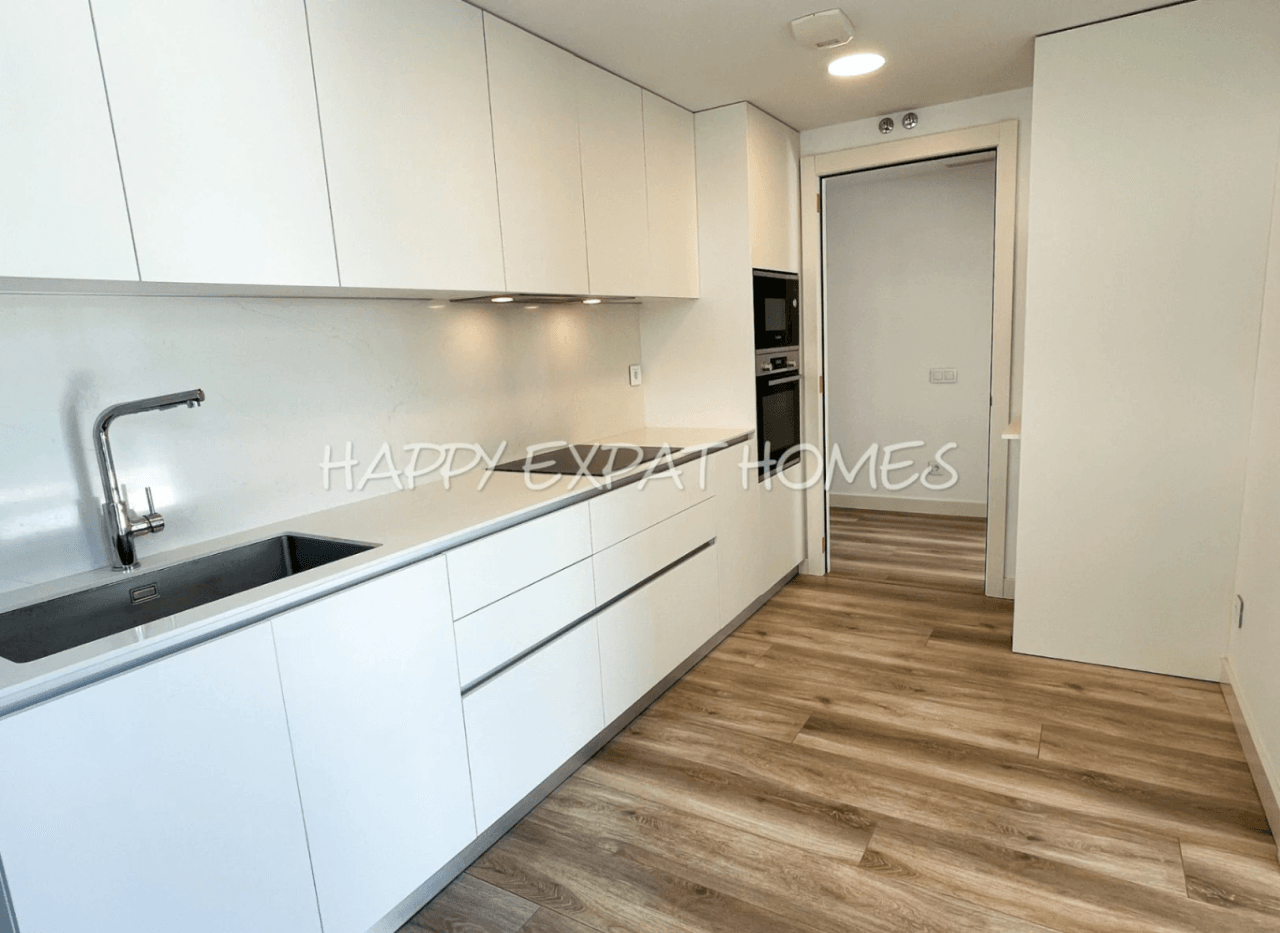 3 bedroom flat in La Plana (av. Sofia) with seaviews