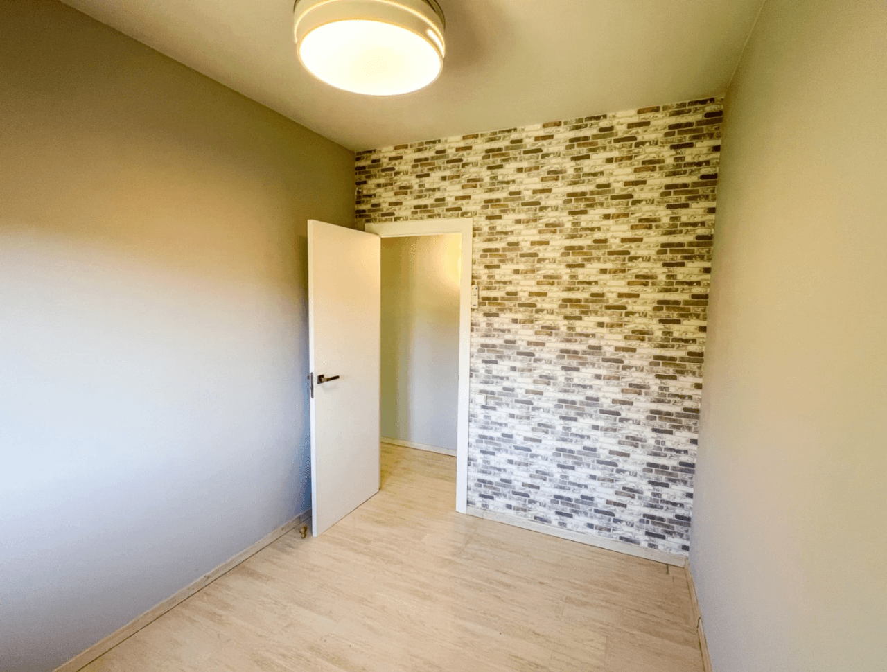 Appartement de 2 chambres à Rocamar à louer pour long terme