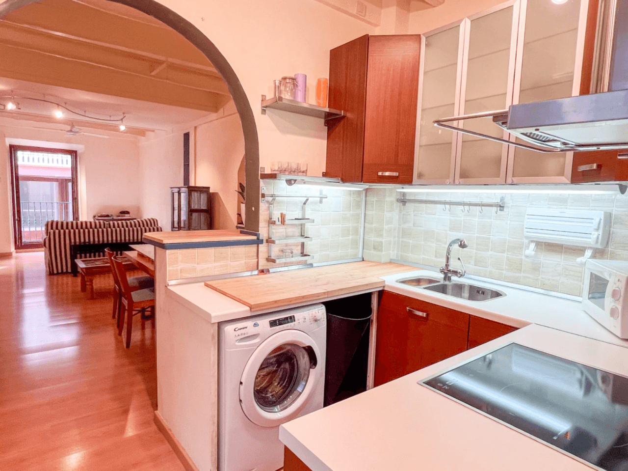 Cozy apartment at 20 steps from the beach in Sitges centre