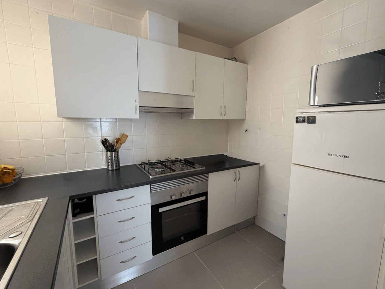 Bright & Quiet Apartment in the Heart of Town