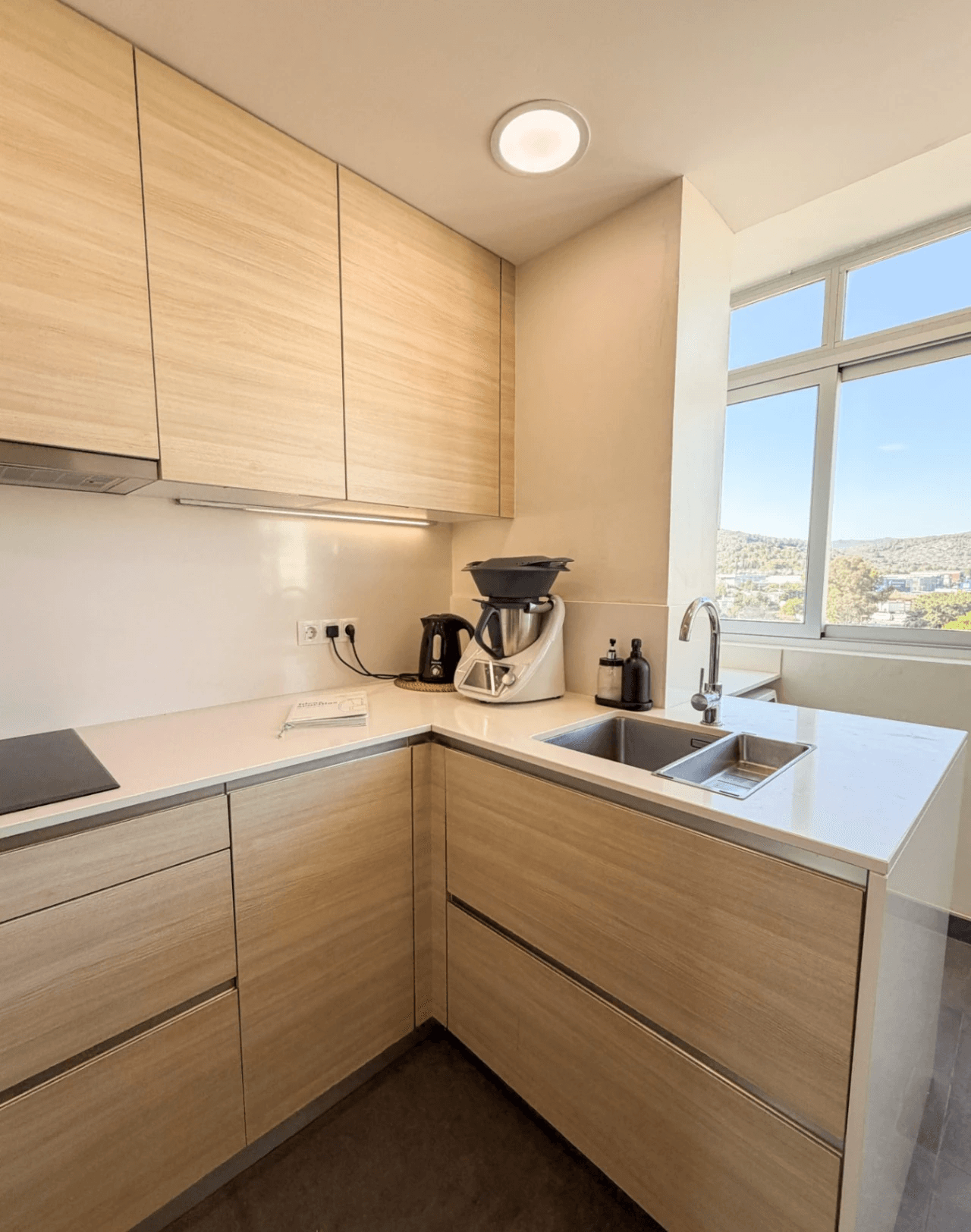Penthouse at 7th floor with amazing seaviews in Sitges