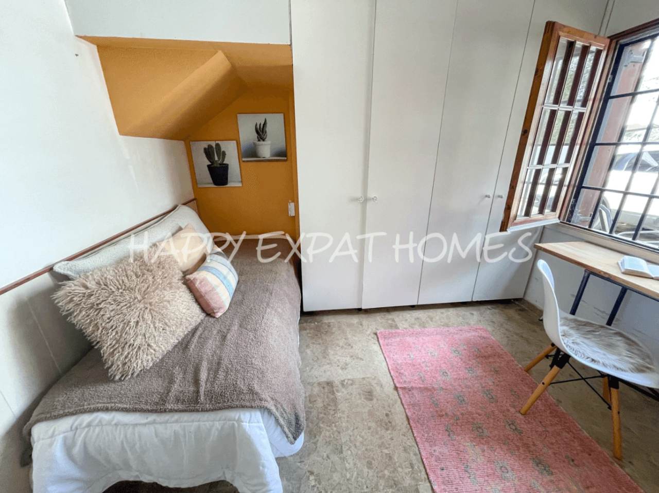 Big villa with private woods and tourist license