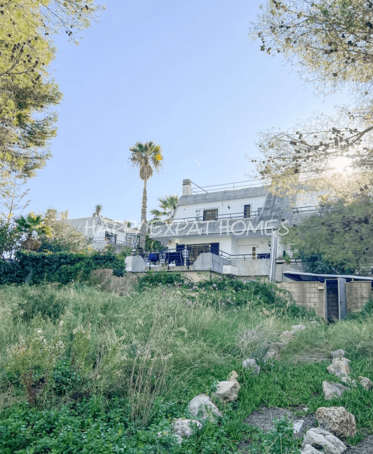 Big villa with private woods and tourist license
