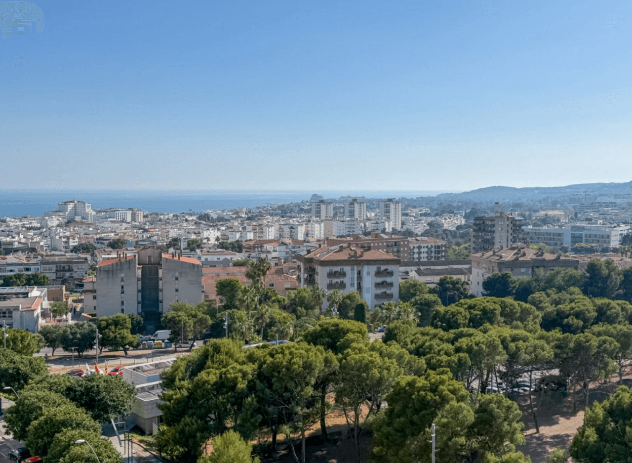 Penthouse at 7th floor with amazing seaviews in Sitges