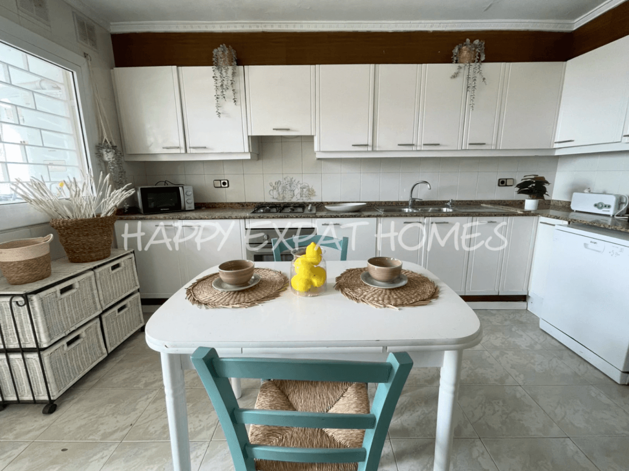 Big villa with private woods and tourist license