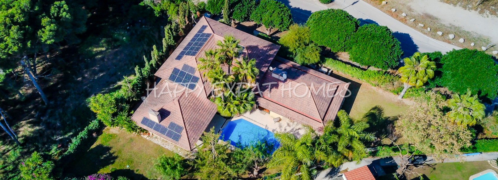Stunning modern-classic designed Villa with tourist license next to Sitges beach