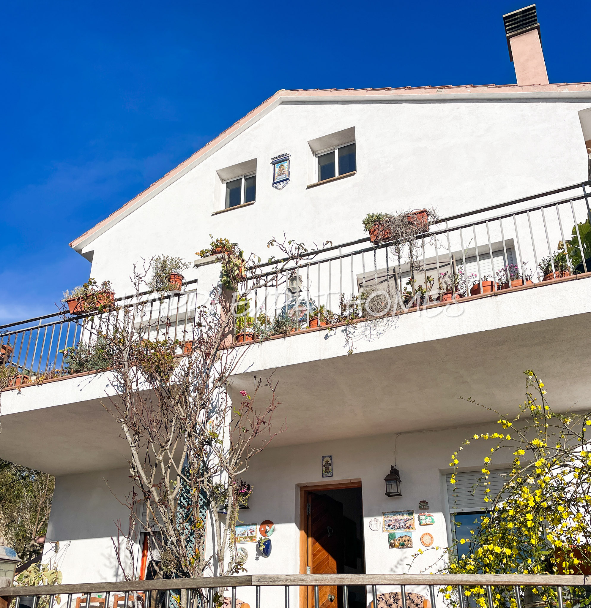 Casa en las colinas de Sitges con gran jardín