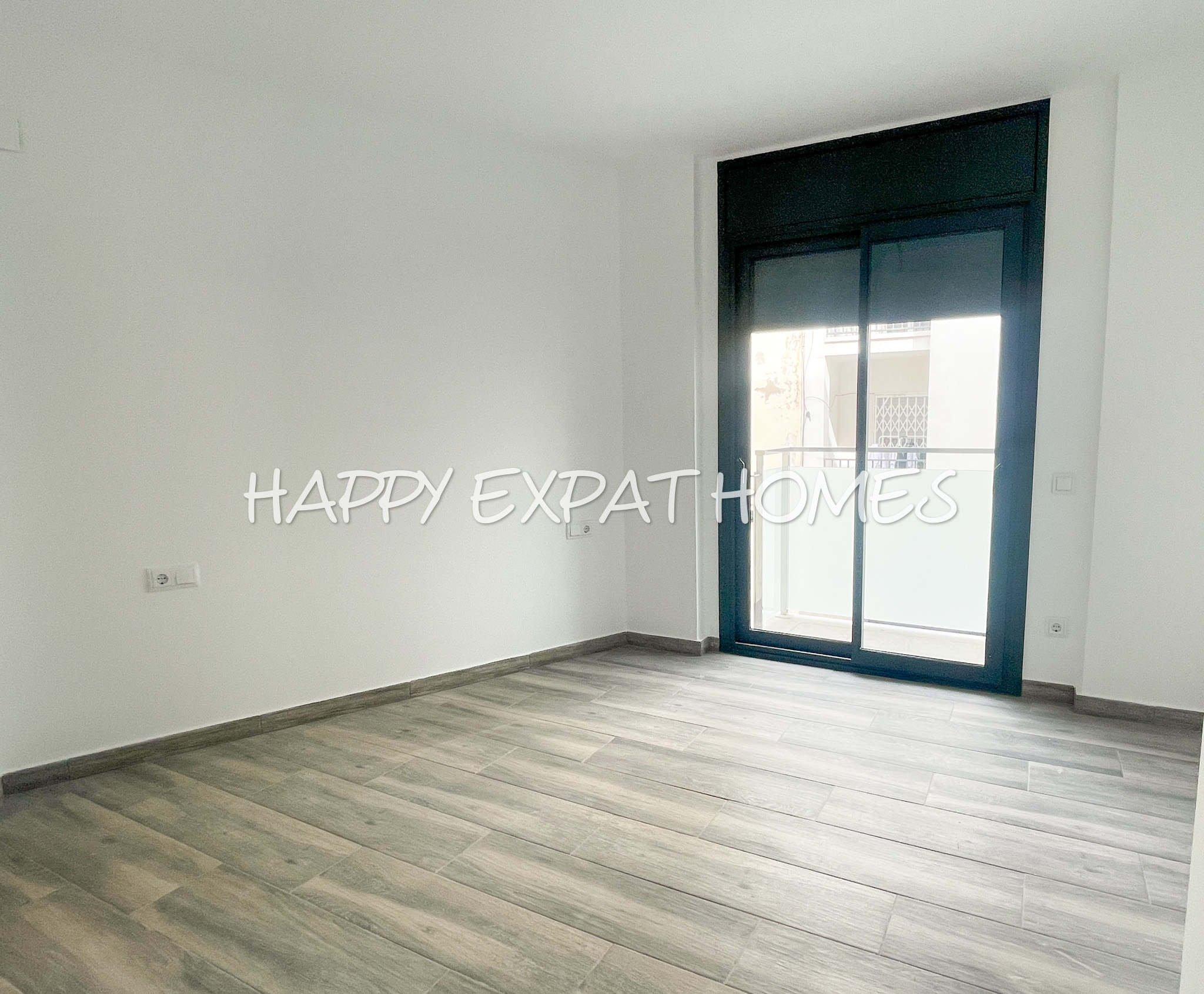 Brand new flat in Vilanova centre