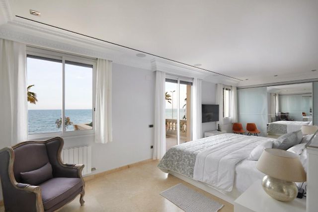 Sitges Sea Front Luxury Villa