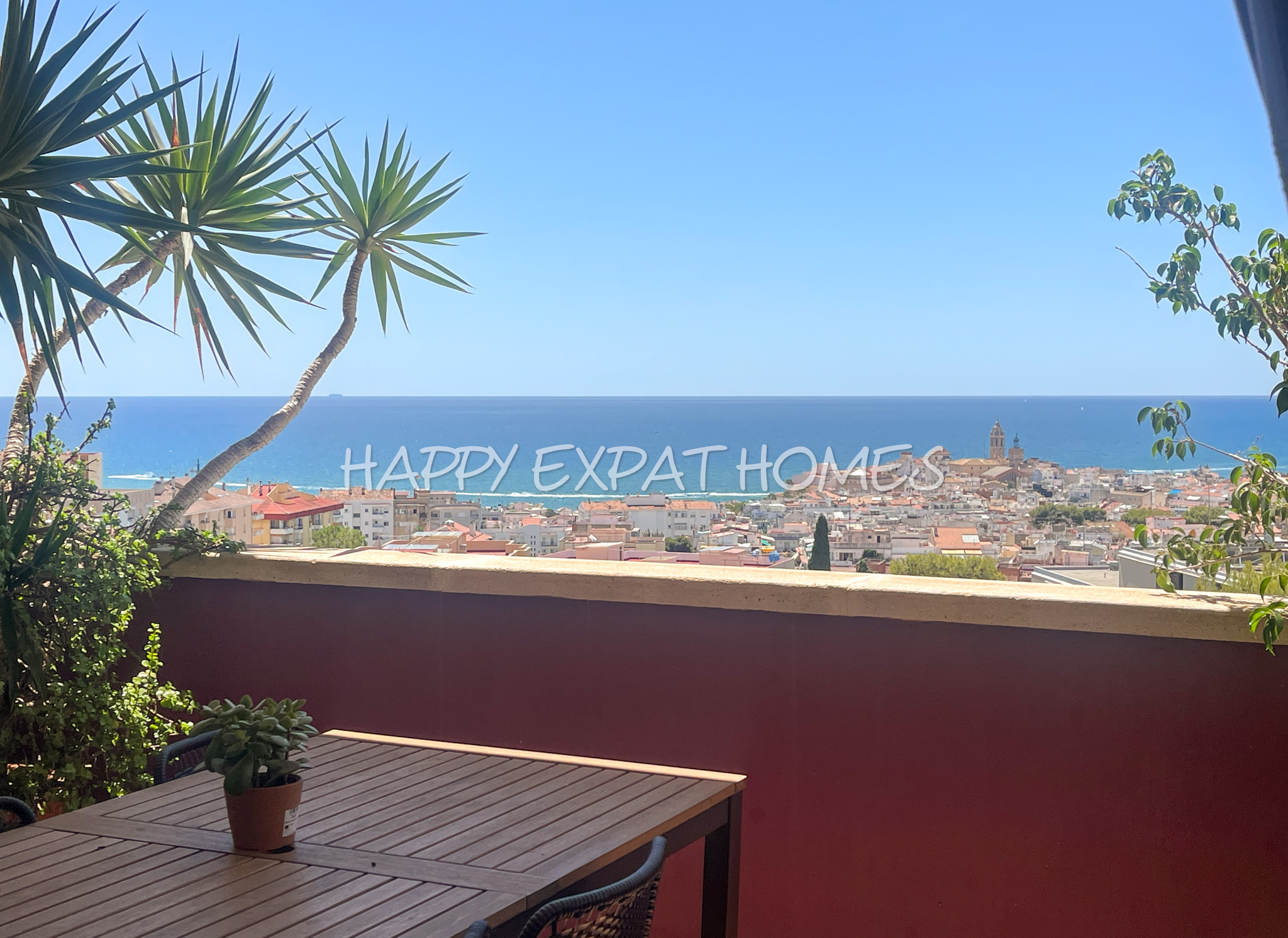 Attic triplex with amazing sea view in Sitges